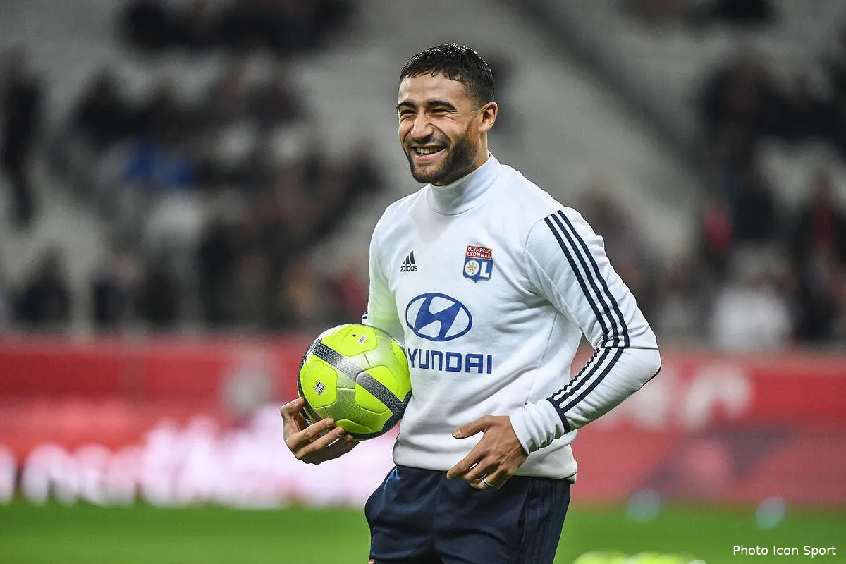 ol fekir a pris l avion direction lyon et pas liverpool iconsport icon dib 180218 15 101221283