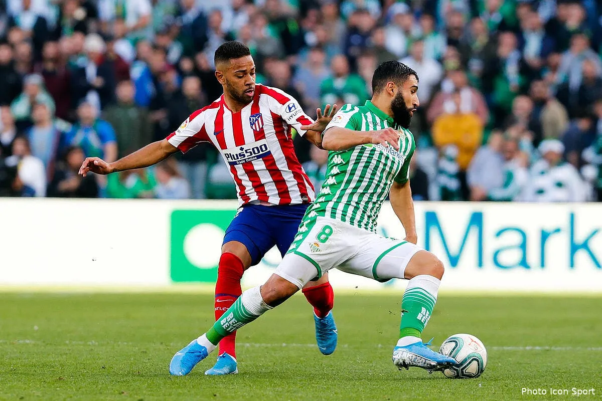 ol fekir cartonne les millions vont pleuvoir a lyon icon ecommercefotos ecommerce2 102310528283281