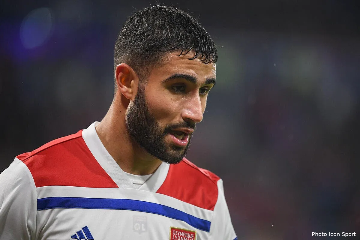 ol fekir titulaire contre city pierre menes l impose a genesio icon dib 071118 11 30237261