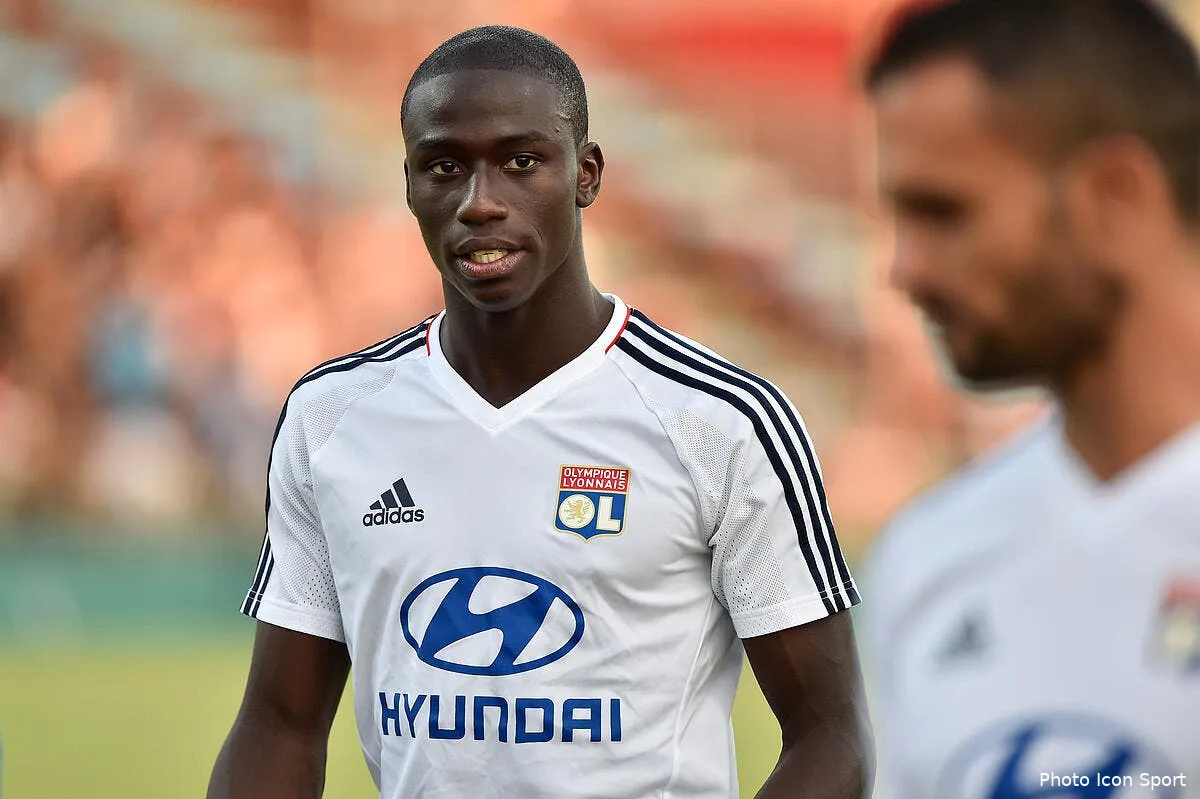 ol ferland mendy s annonce disponible pour nantes lyon iconsport icon laf 180717 10 75190383