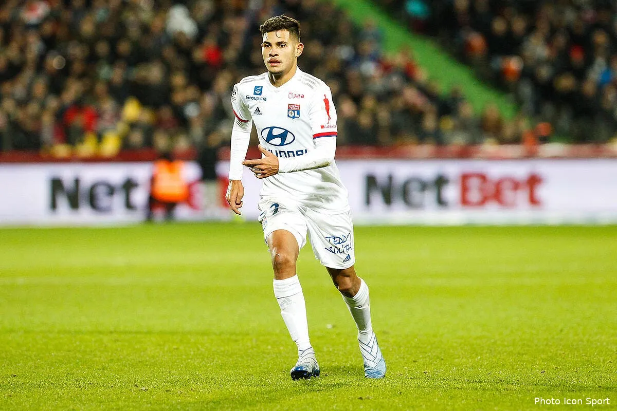 ol feu vert bruno guimaraes recoit une nouvelle olympique icon metz lyon suite 057282119