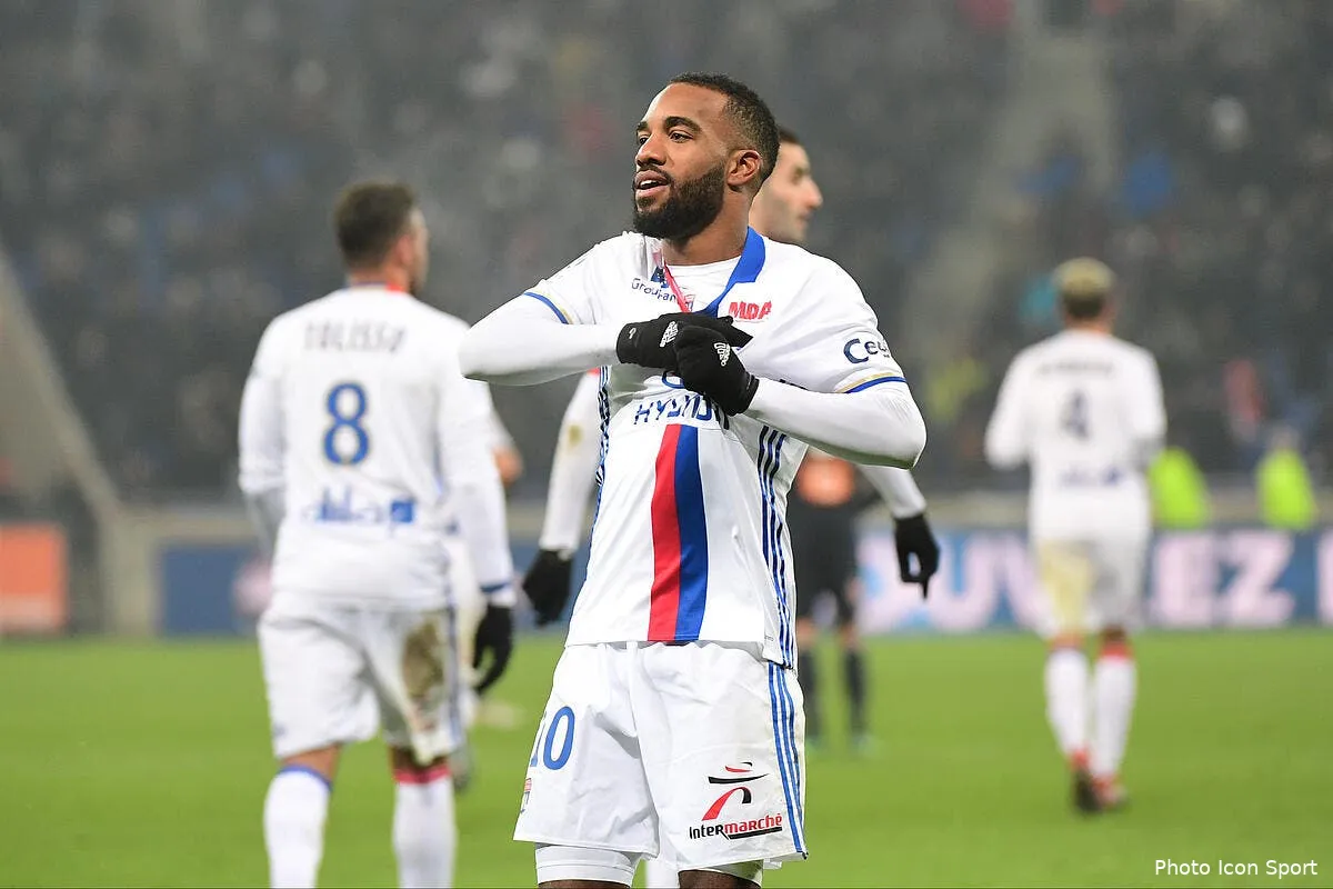 ol fofana son double le mercato lacazette se confie iconsport win 220117 01 20850168230