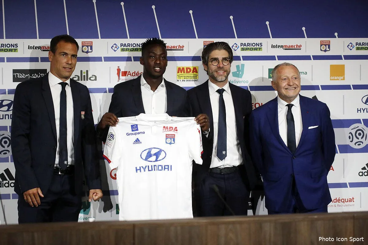 ol garcia cheyrou et juninho c est le clash a lyon icon 25i4016 copie294687