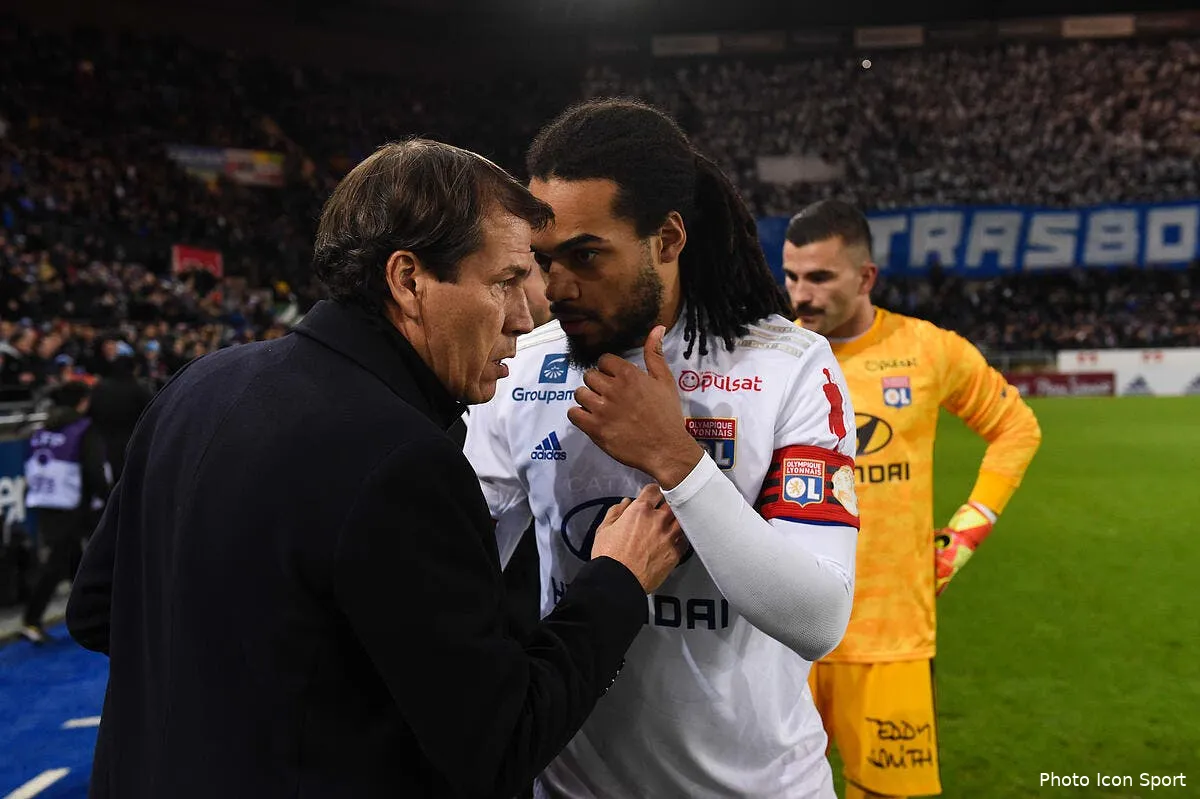 ol garcia et le vestiaire de lyon les langues se delient icon boz 301119 08 85278079