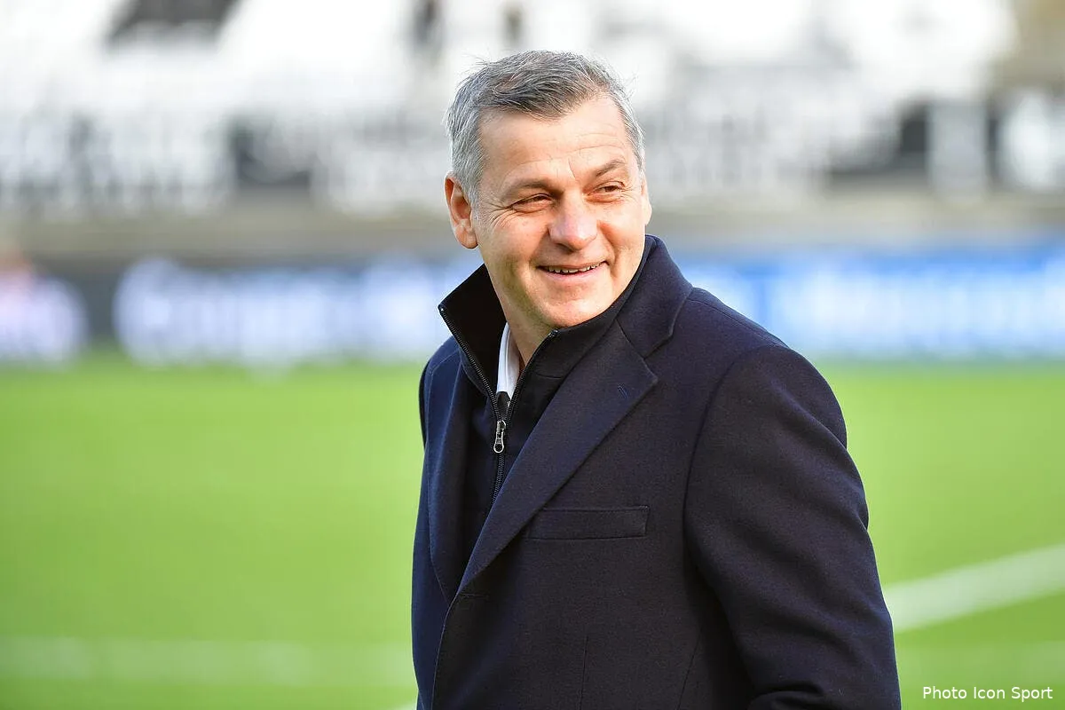 ol genesio exclu aulas le fait revenir la scene delirante a amiens iconsport icon win 101217 01 31973202815