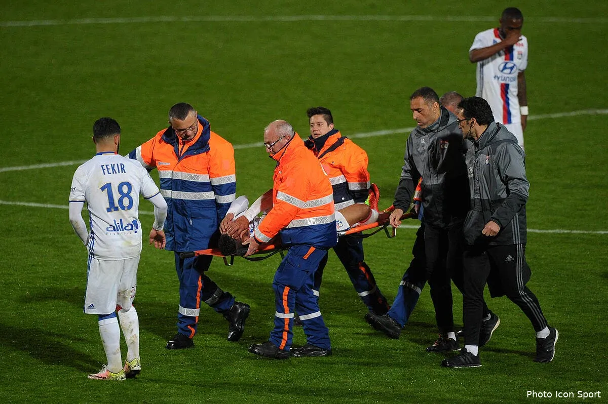 ol genesio garde espoir pour tolisso face a l ajax iconsport fer 280417 10 34178248