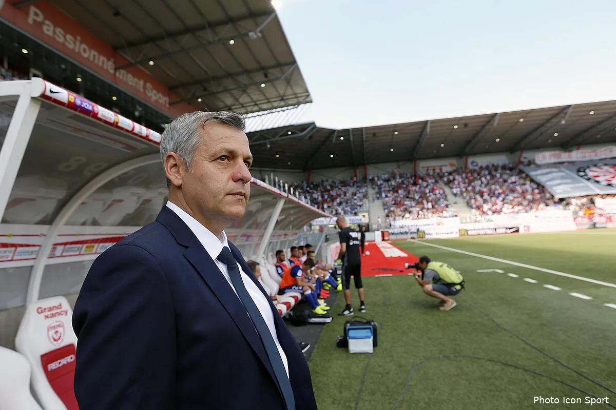 ol genesio garde le secret sur son schema tactique iconsport mrv 140816 29 15154872