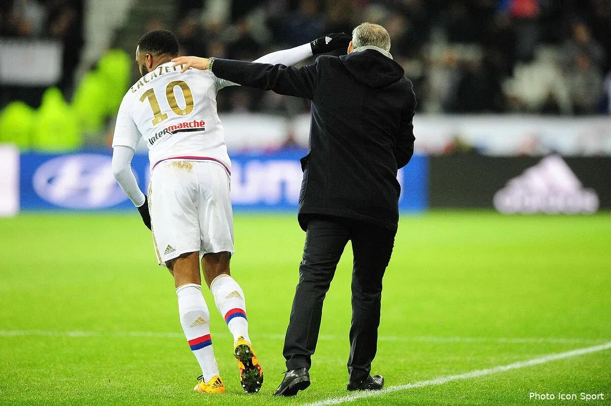 ol genesio prend ses responsabilites pour lacazette iconsport jpt 030216 05 37151500