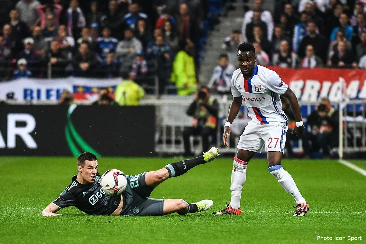 ol genesio se fait allumer apres ce choix tactique rate iconsport dib 110517 10 06179648