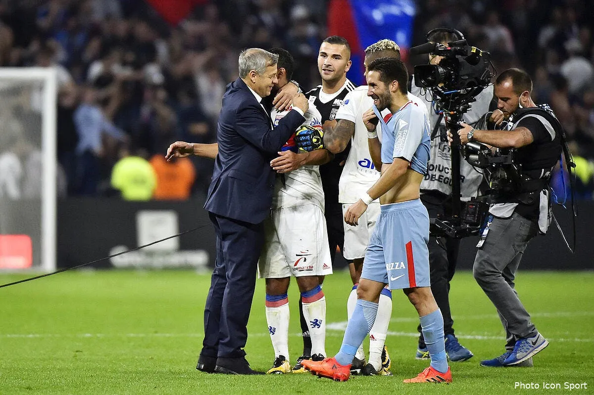 ol genesio sort une menace avant everton ol iconsport icon laf 131017 05 03196489