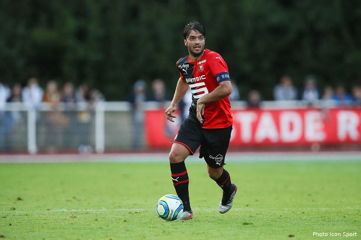 ol grenier a lyon canal enflamme le mercato icon vm2 0638259329