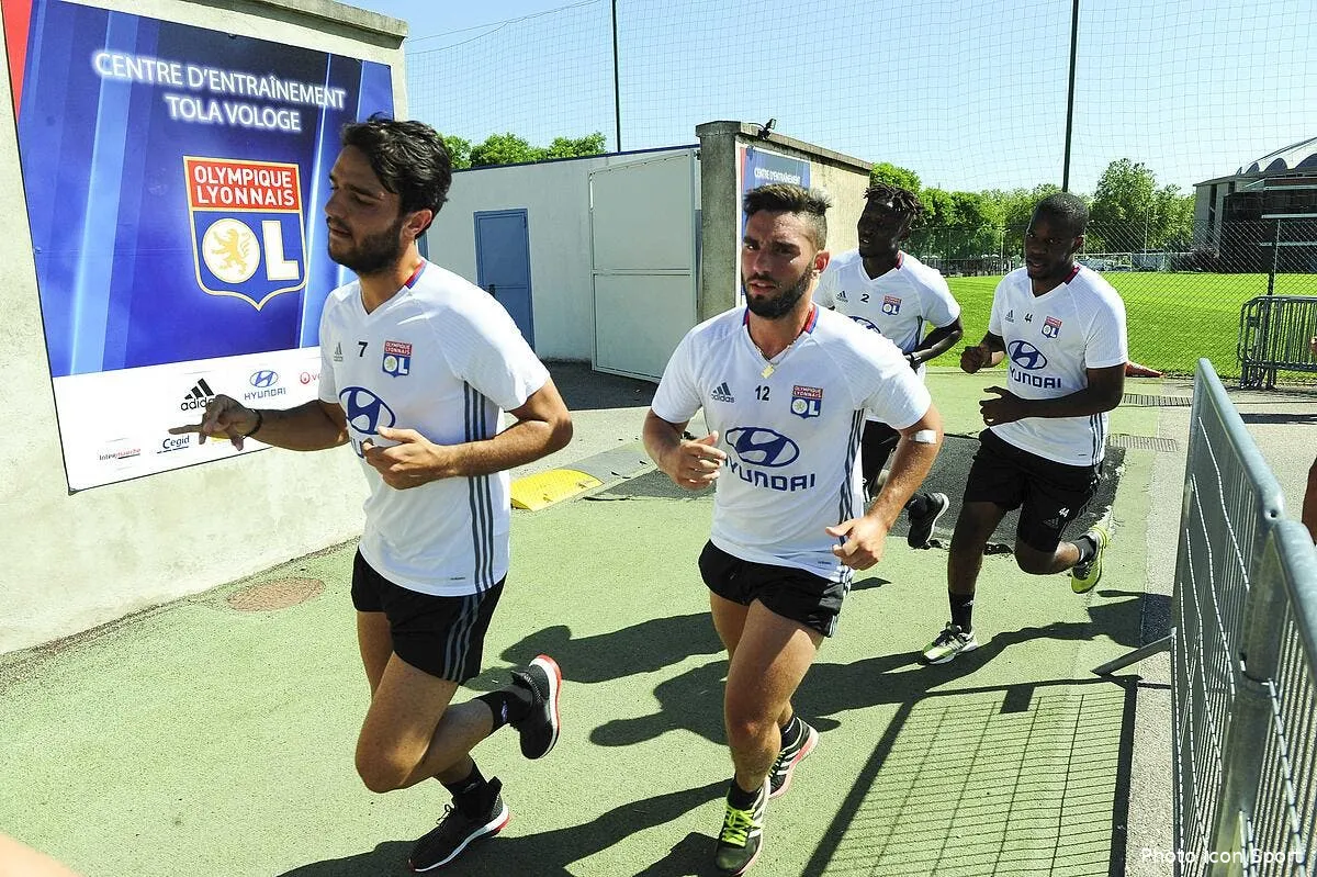 ol grenier et ferri proposes a bordeaux au mercato d hiver iconsport jpt 240616 05 42201245