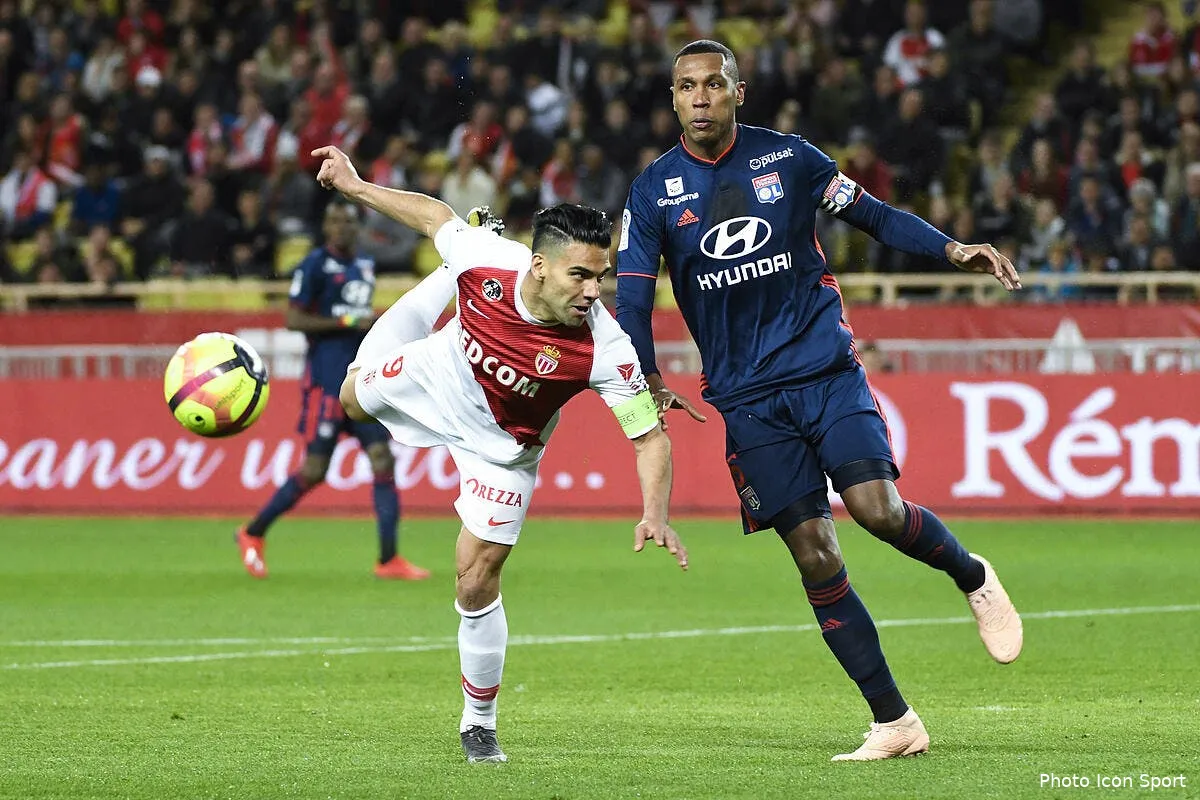 ol il est nul et il s embrouille marcelo exaspere riolo icon pdz 240219 93 28251329