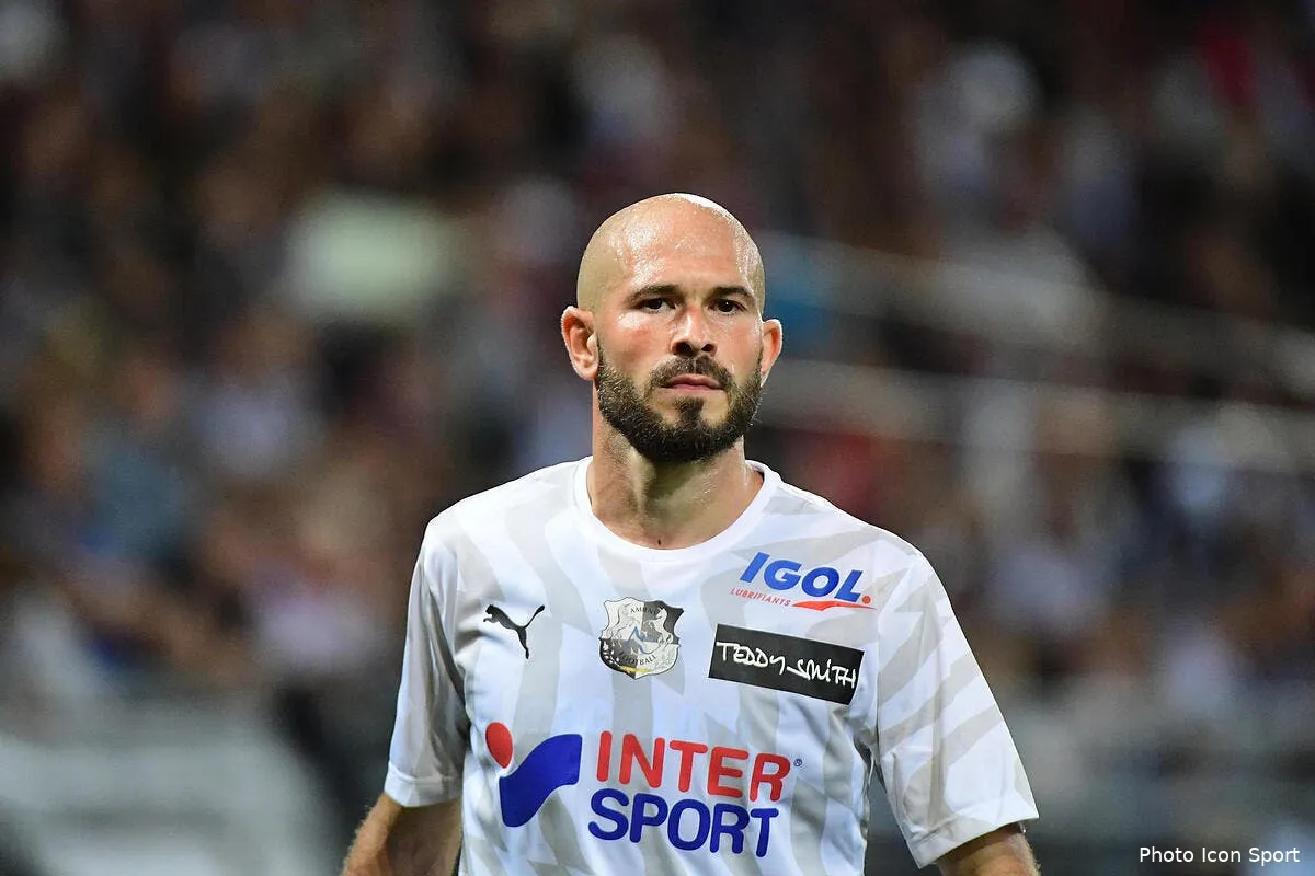 ol jallet veut jouer un bien vilain tour a ce lyon fragile icon win 170819 01 98977264251