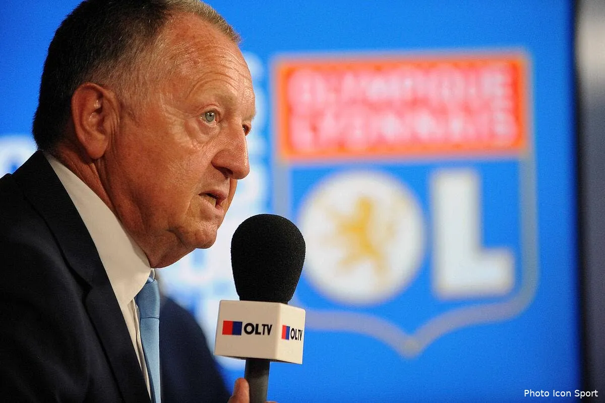 ol jean michel aulas fait officier de la legion d honneur iconsport jpt 300815 01 06165898