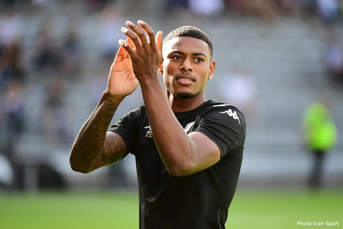 ol jeff reine adelaide a lyon sous 24h icon win 310719 01 96897261445