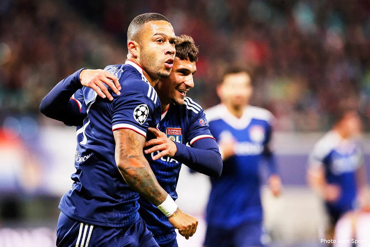 ol juninho depay qui booste les caisses du club a noel icon gepa 02101948094273657