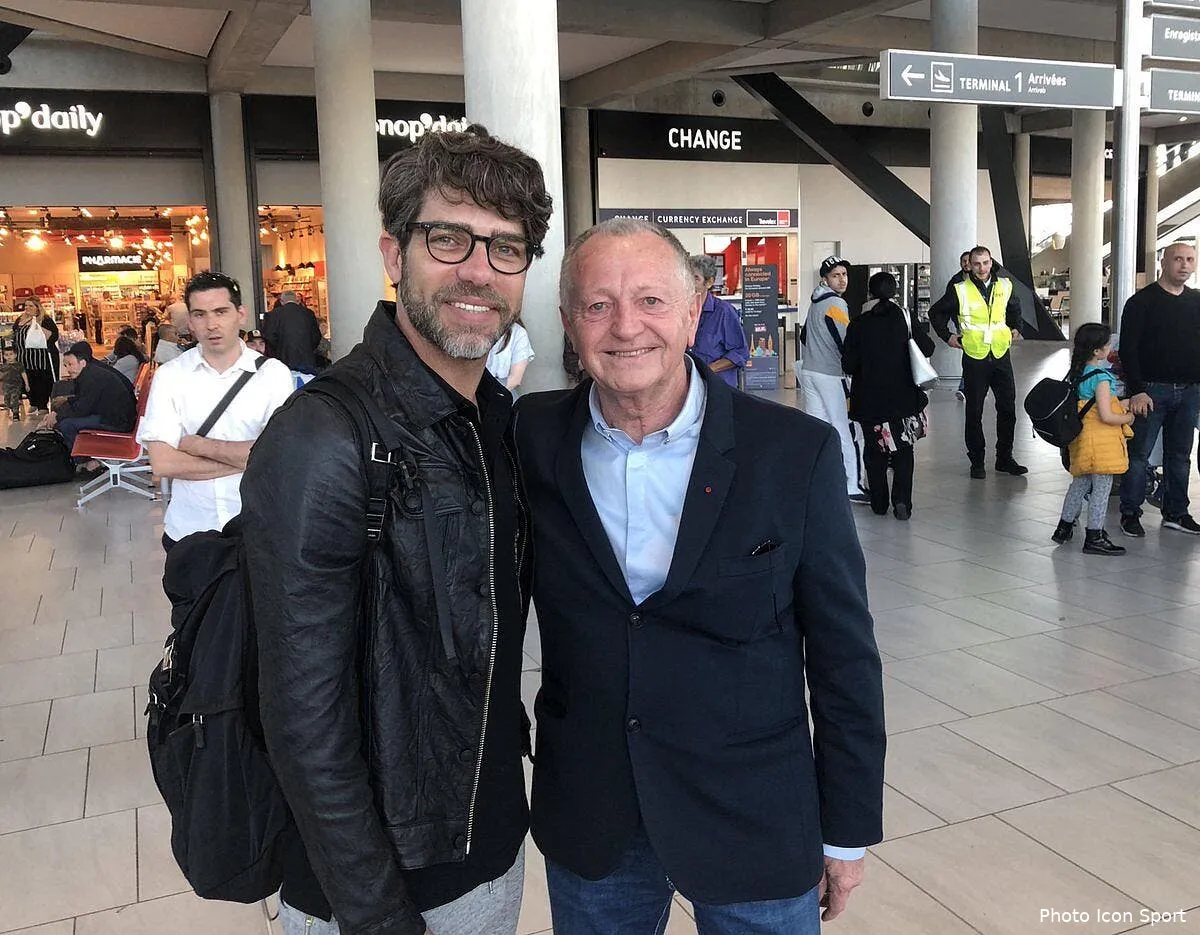 ol juninho est arrive a lyon juninho aulas254325