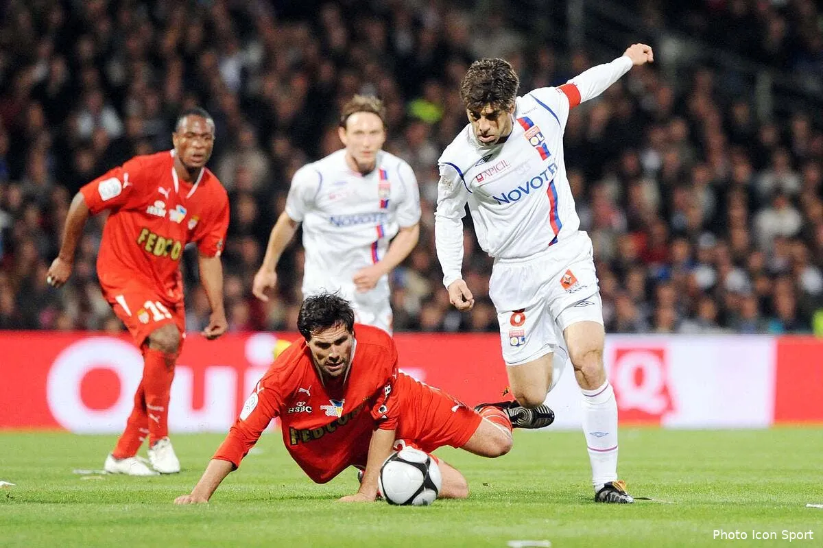 ol juninho priorite de jean michel aulas a lyon iconsport jpt120409 01 00181786