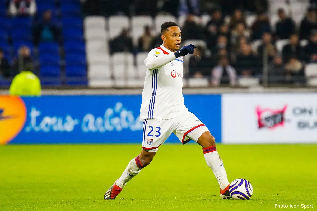 ol kenny tete vendu avant le 31 janvier ca se bouscule a lyon icon bia 080119 92 23241911