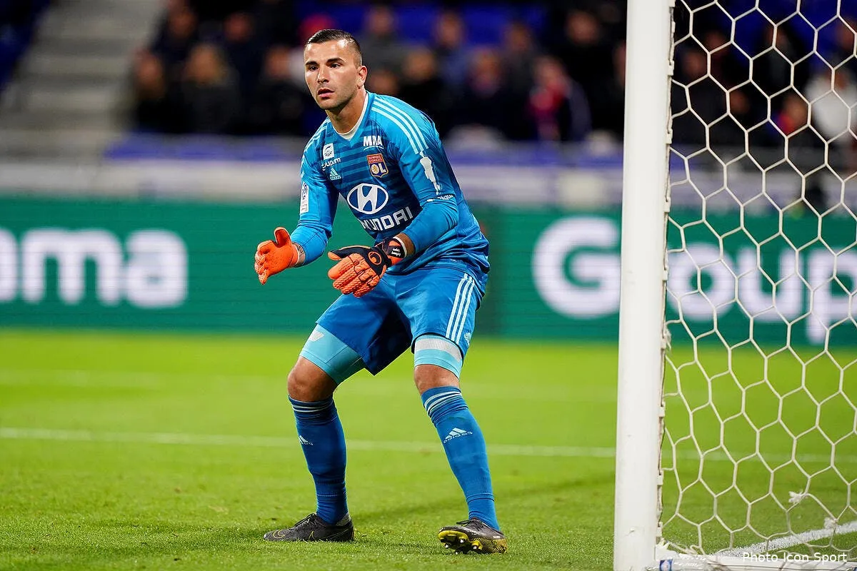 ol l ahurissant salaire demande par anthony lopes a lyon icon 190505p62238255425