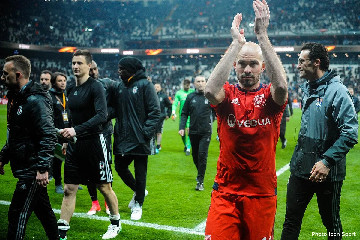 ol l ajax on va pas se mentir c est jouable avoue menes iconsport spa 200417 08 02177464