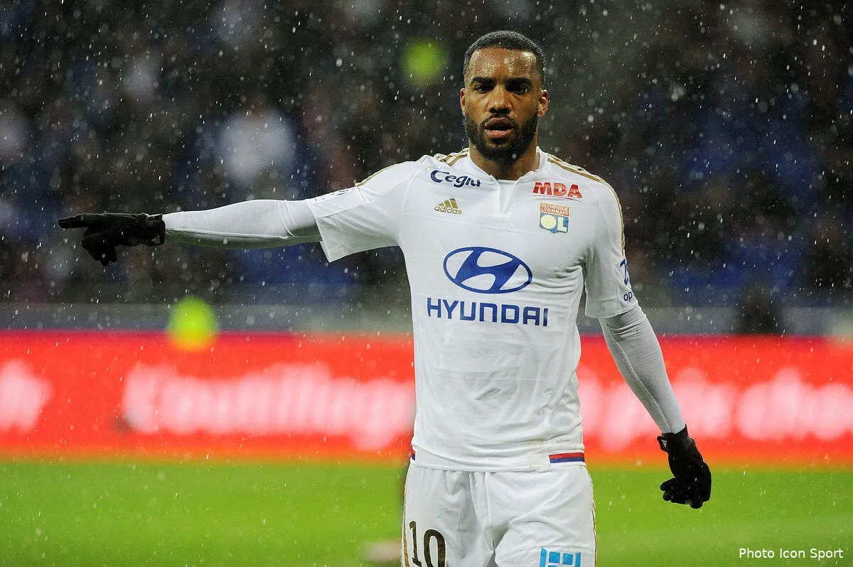 ol l atletico madrid a entendu le message d aulas pour lacazette iconsport jpt 300416 06 59148028