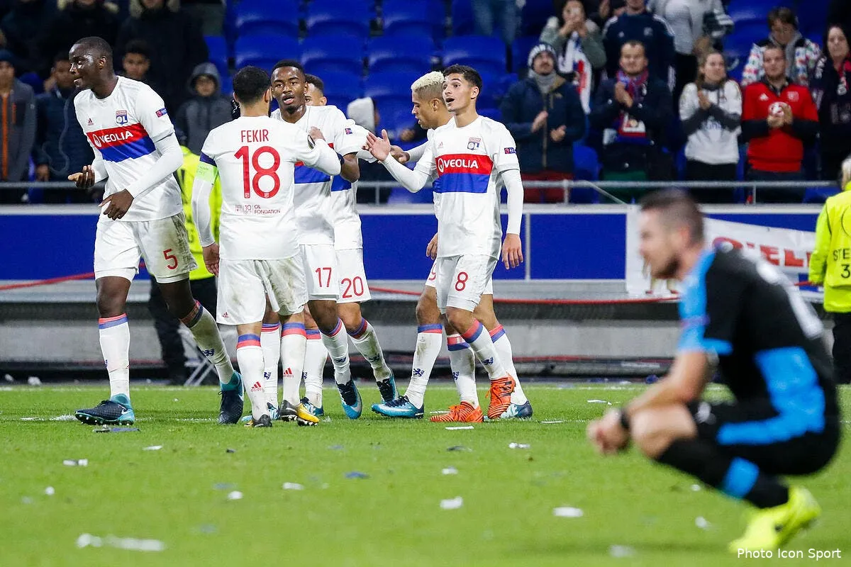 ol l ol est assis sur une mine d or les pepites pleuvent iconsport icon bia 231117 05 08201277