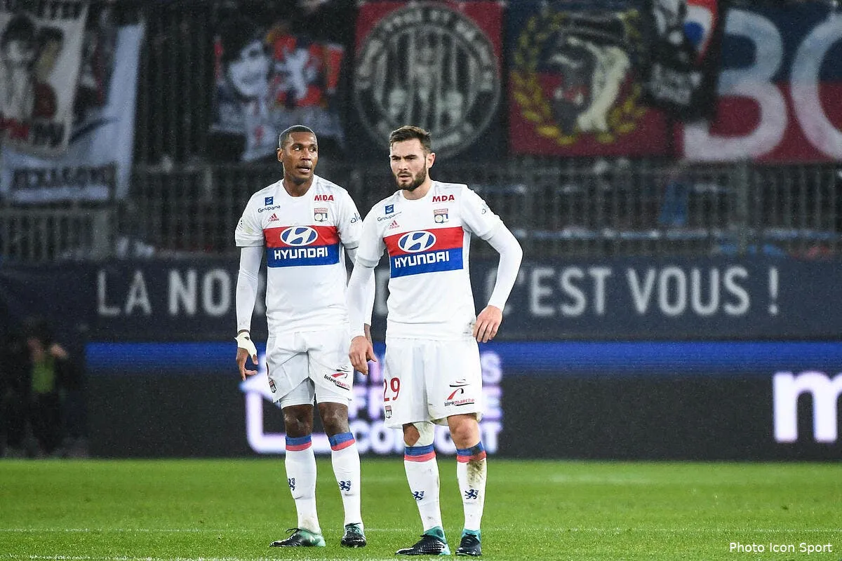 ol la defense lyonnaise commence a faire flipper ce consultant icon dib 031217 08 48202909