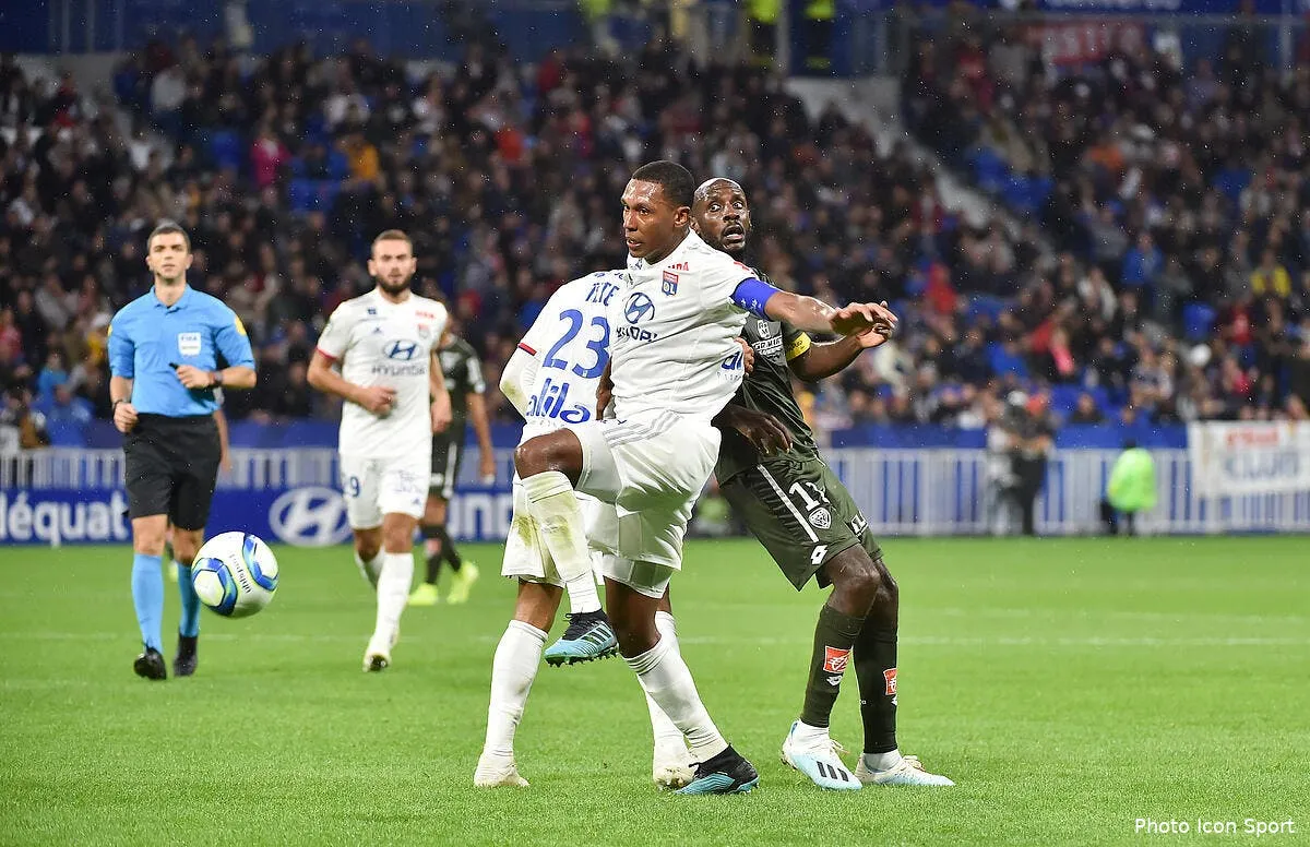 ol la femme de marcelo s engouffre dans la polemique icon dsc 4036269177