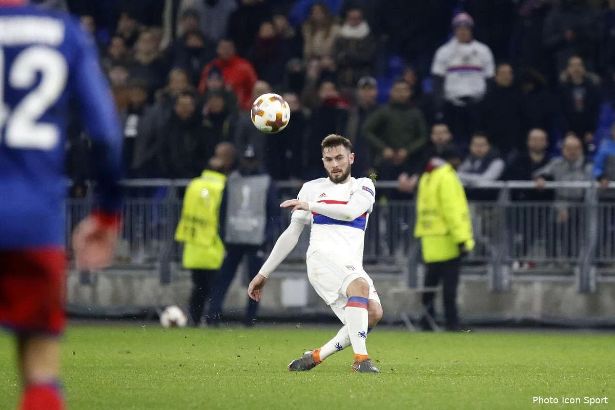 ol la hype tousart au mercato ca devient fou iconsport icon bia 150318 05 64214163