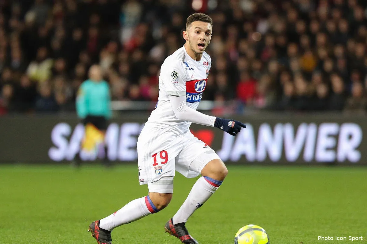 ol la juventus arrive a lyon pour acheter un attaquant icon lem 170118 11 02255889