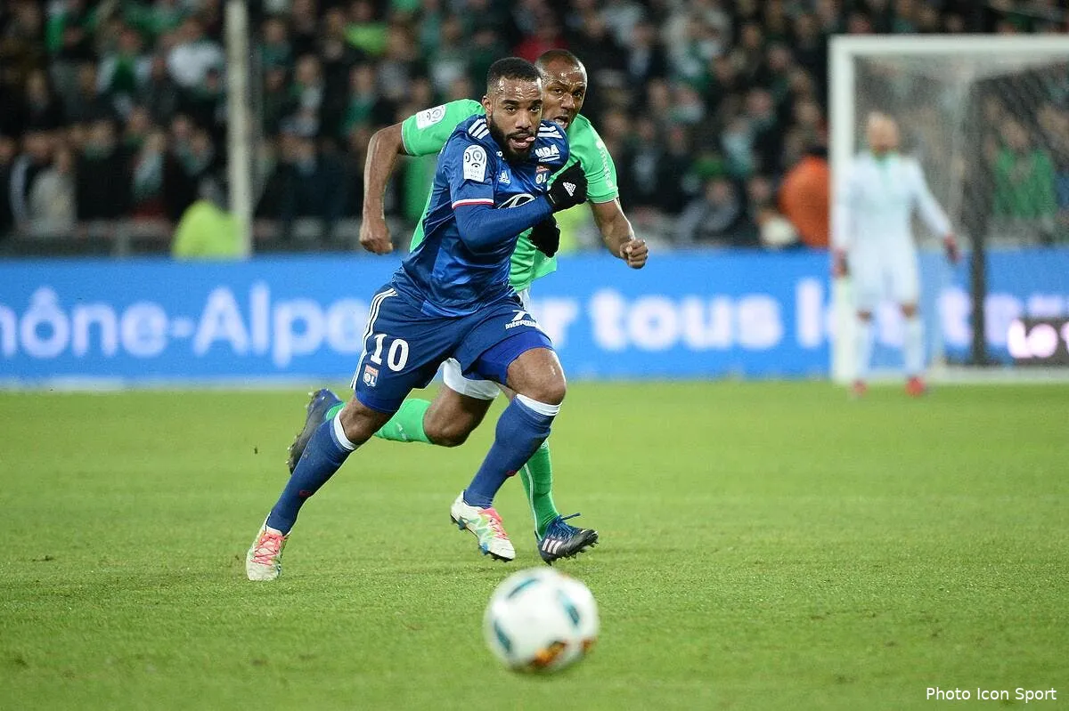 ol la juventus va placer ses pions pour lacazette iconsport nlg 050217 17 115169936