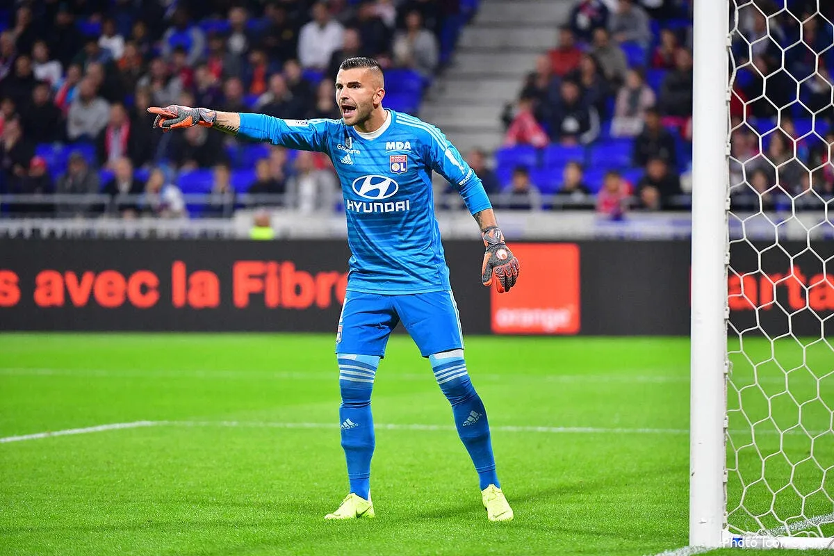 ol la preparation anti barca et messi d anthony lopes devoilee icon win 191018 01 66928245243