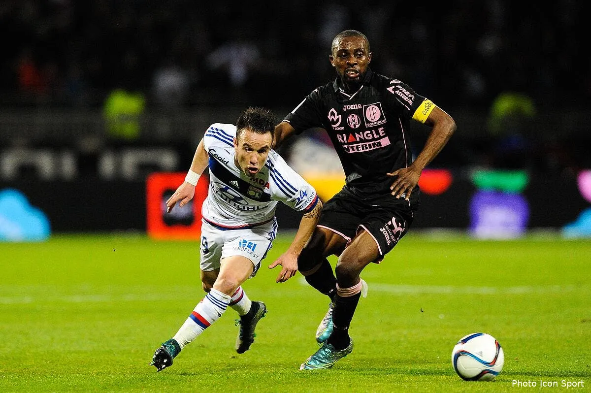 ol la stat qui fait peur avant le deplacement a toulouse iconsport jpt 231015 08 66140236
