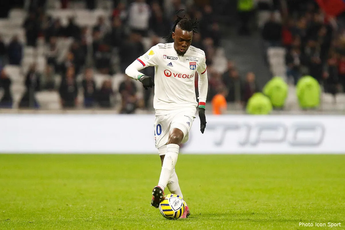 ol la surprise bertrand traore au mercato icon 25i1308 copie276035