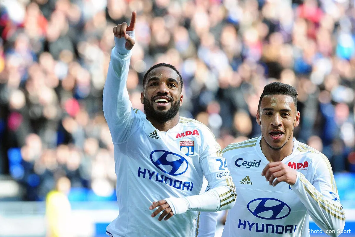 ol lacazette et tolisso declares intransferables par aulas iconsport jpt 140216 01 06147828
