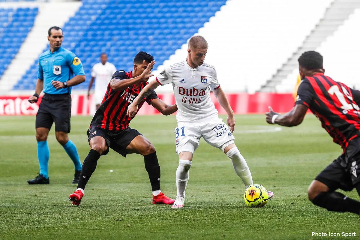 ol le bayern munich debarque pour melvin bard icon 25i5570 copie288613