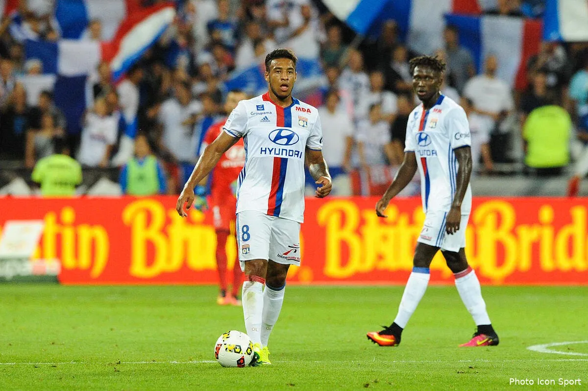 ol le bug a 35 me qui a plombe le mercato de lyon iconsport jpt 190816 08 81154768