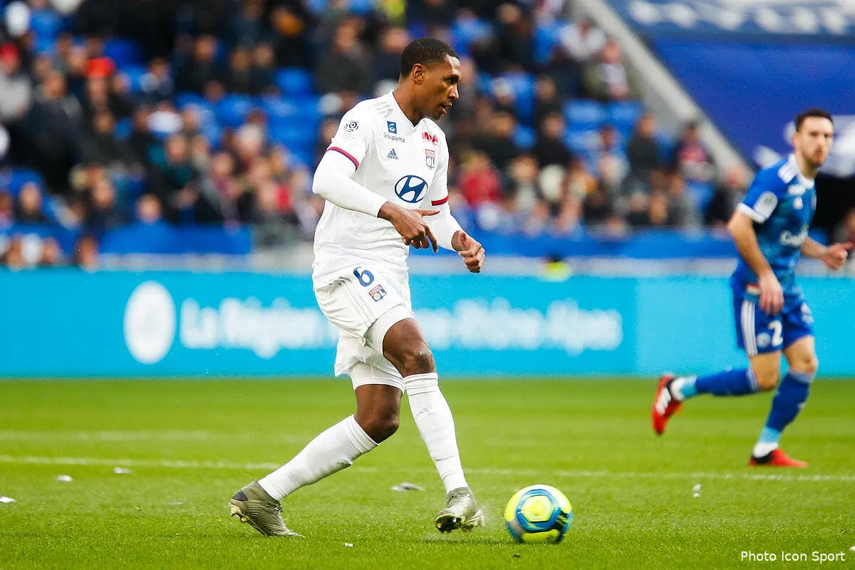 ol le bug marcelo a fait halluciner le vestiaire de lyon icon 25i5390 copie278651