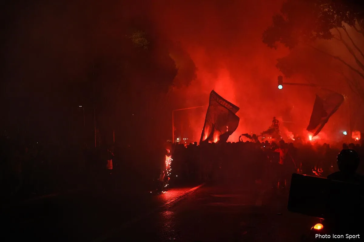 ol le bus caillasse c est un peu la faute d aulas icon adim 101119 30 02269745