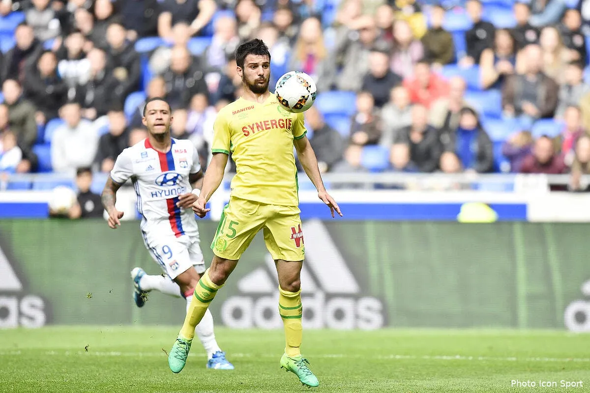 ol le contrat de leo dubois est deja pret a lyon icon laf 070517 13 16208399