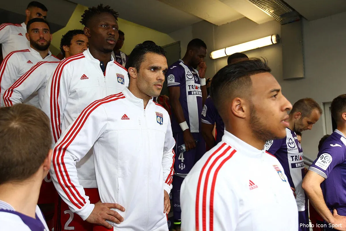 ol le groupe face a ajaccio iconsport blo 230416 53 33141348