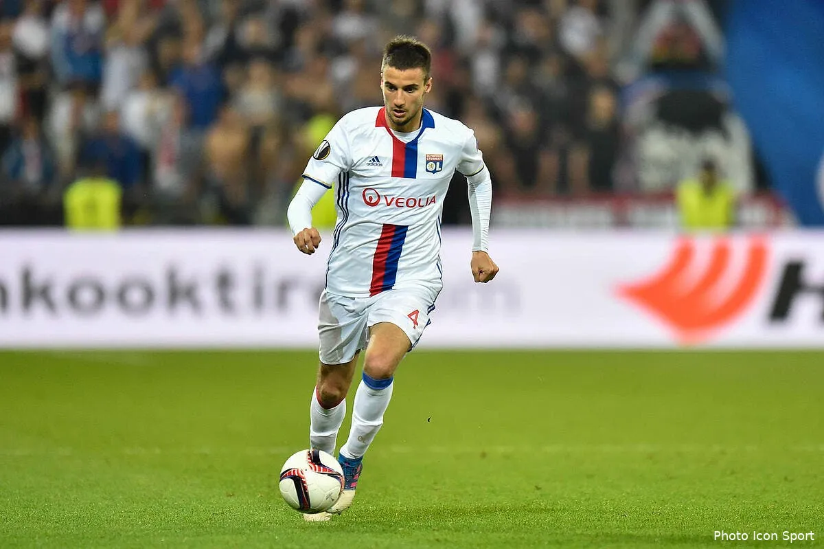 ol le groupe sans mammana et rafael a besiktas iconsport laf 140317 11 20177146