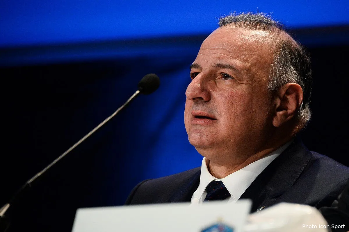 ol le patron des arbitres dement une peur de jean michel aulas iconsport nlg 121215 17 88164880