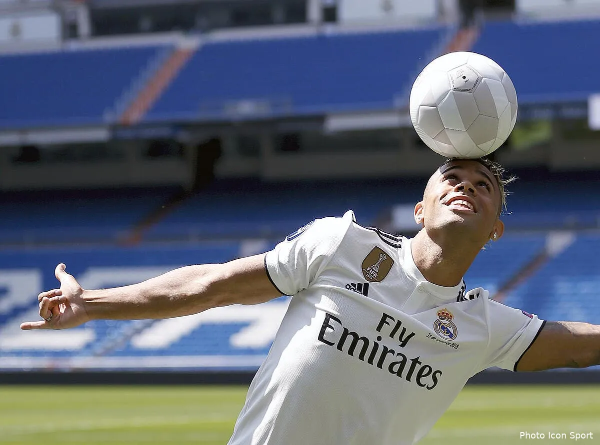 ol le plus beau dribble de mariano seville n a rien vu venir iconsport icon mar 310818 74 412230389