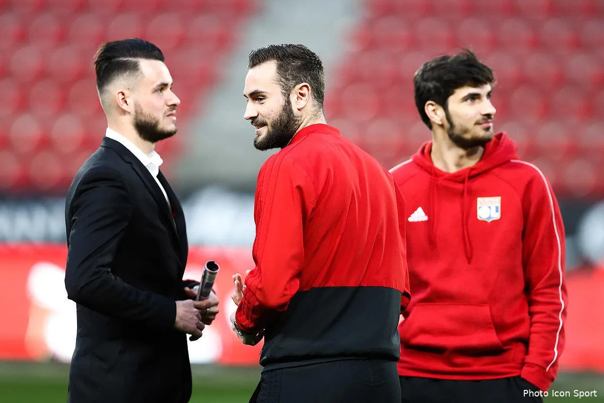 ol le sauveur terrier envoie un message a genesio icon vmi 290319 01 15249023