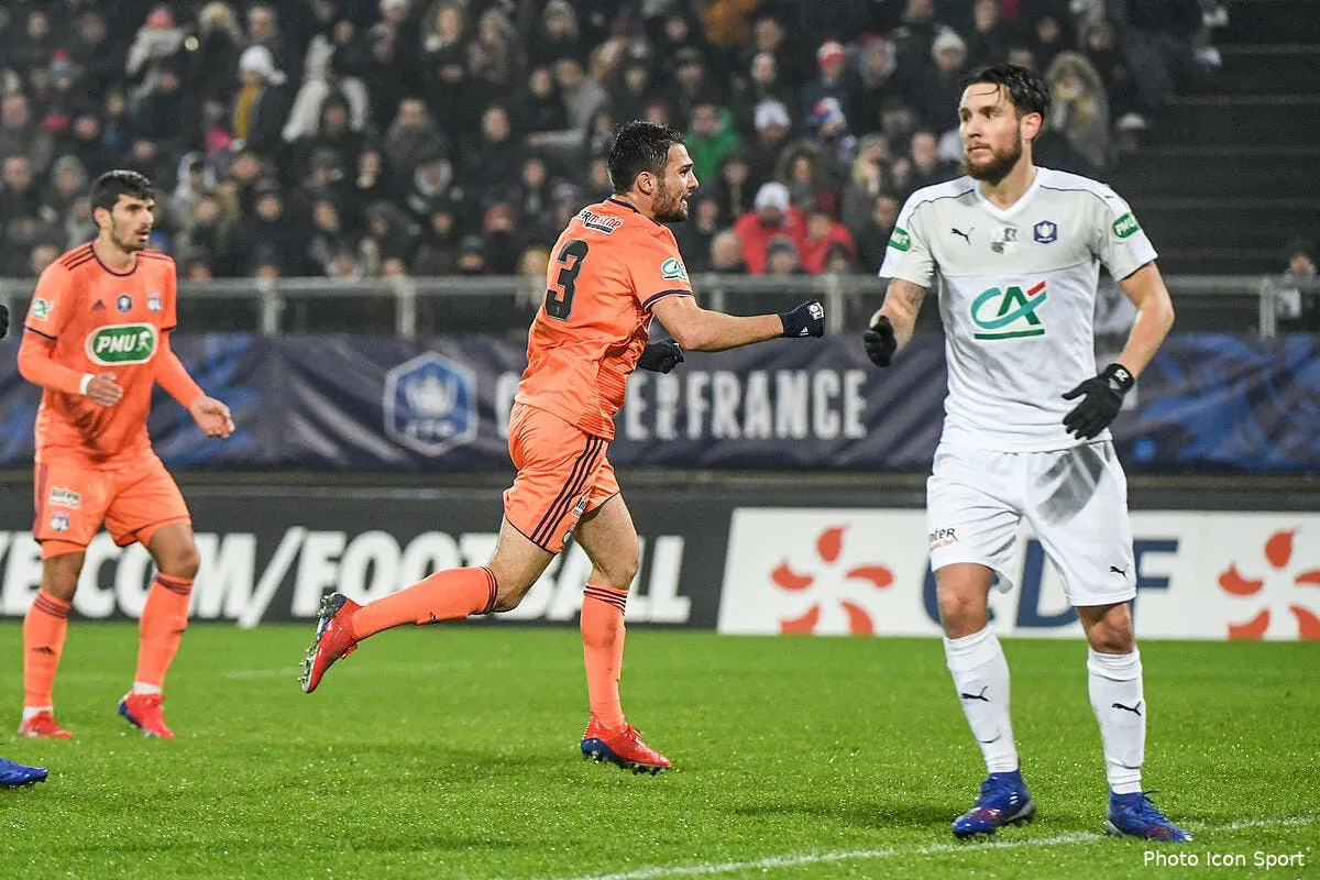 ol leo dubois a marque a la emiliano sala icon dib 240119 11 34242915