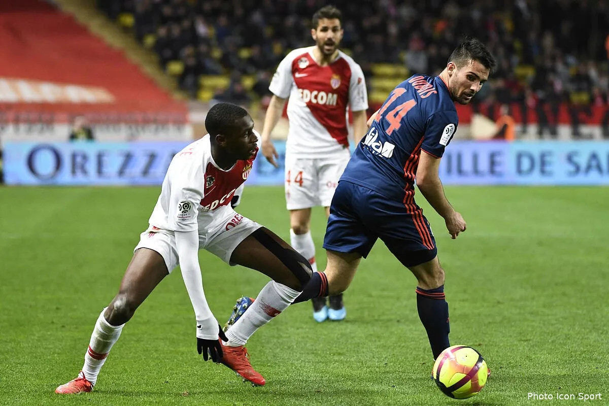 ol leo dubois reve d equipe de france son cauchemar commence icon pdz 240219 93 73246073