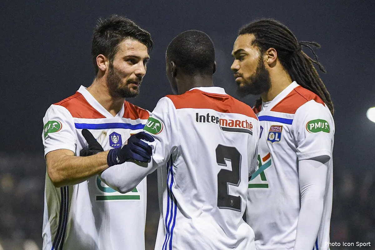 ol les francais sont formels l ol doit rester inactif au mercato icon alc 050119 45 64241065